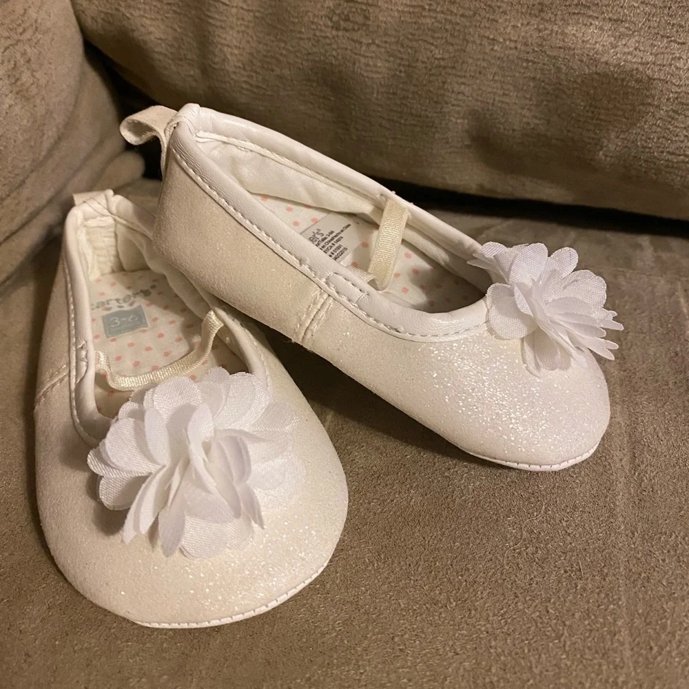 Carter’s Baby Ivory Glitter Floral Crib Dress Shoes 3-6 Months Soft Sole NWT